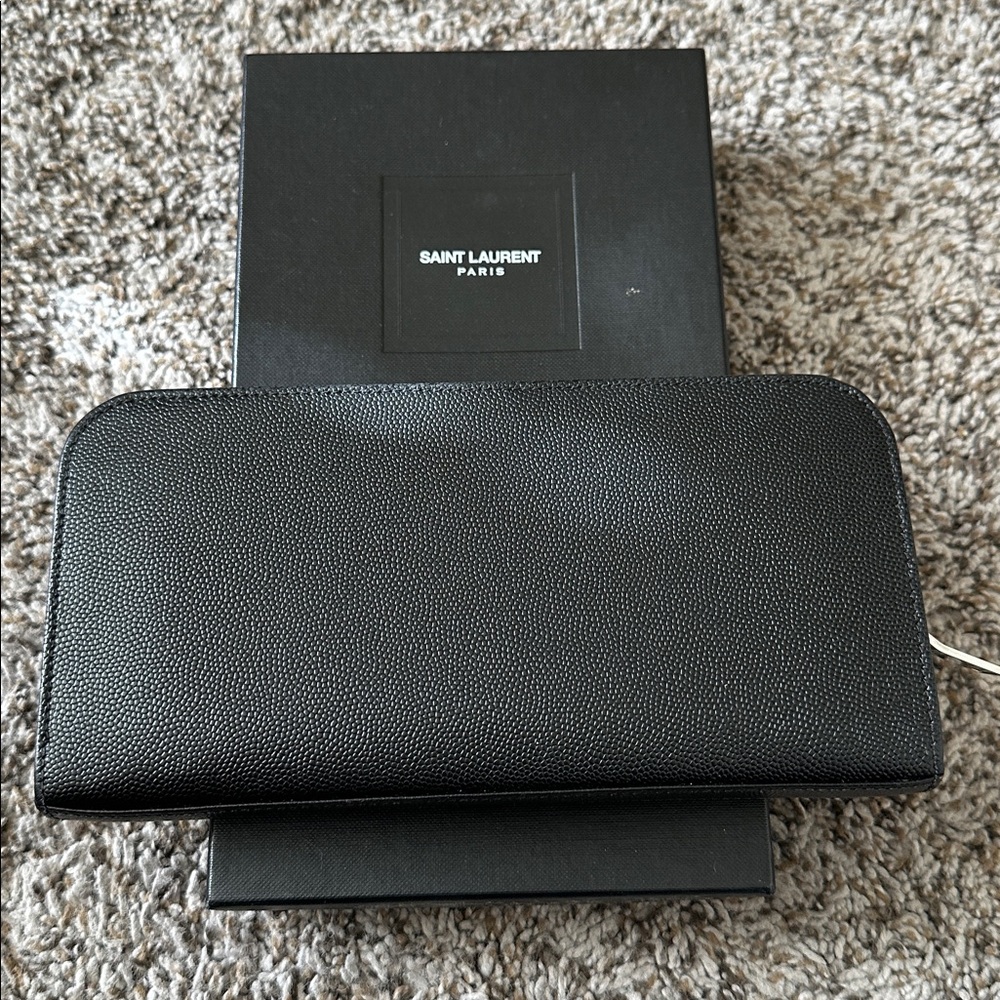 Authentic Saint Laurent Studded Zip Around Wallet Grain de Poudre Black Silver - Picture 4 of 14